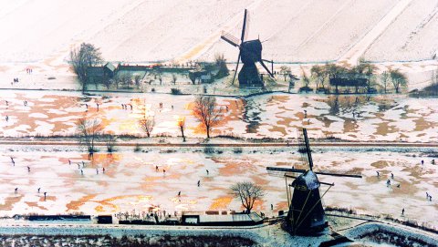 089-Kinderdijk Molentocht lucht  ijs 